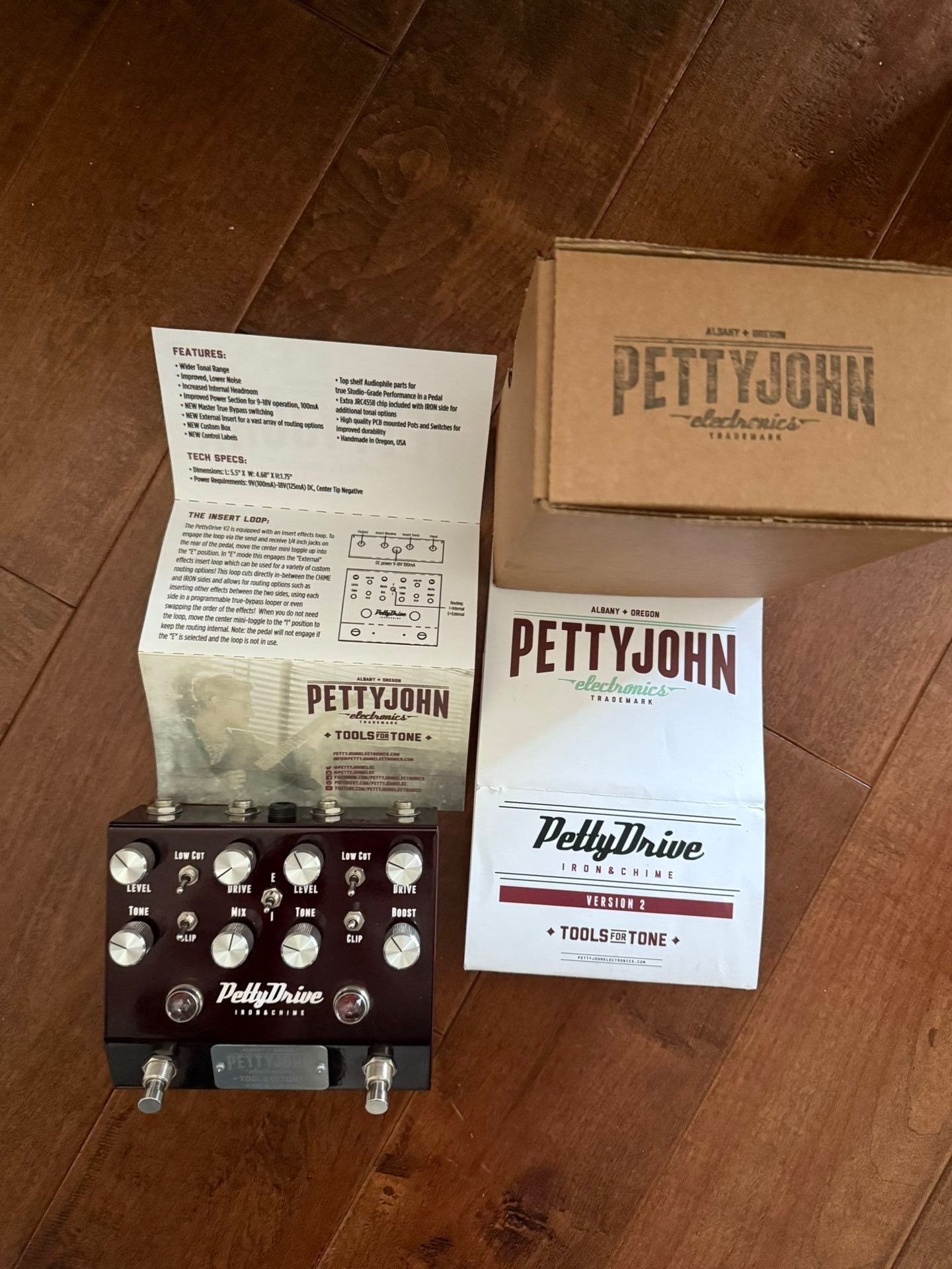 新品 PETTYJOHN Electronics PettyDrive V2 PettyJohn Electronics PettyDrive V2 Iron and Chime Combo Guitar