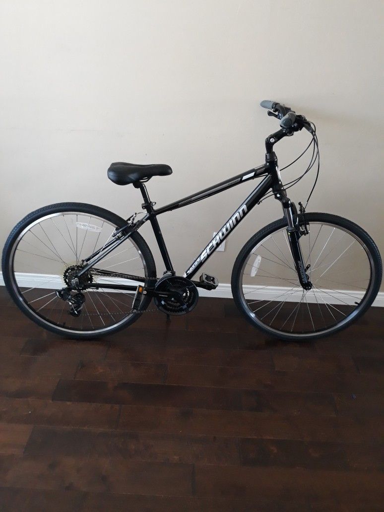 New, Schwinn Fremont Hybrid 700c Bike/aluminum Frame/frame Size M/3x7