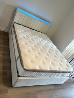 Queen bed