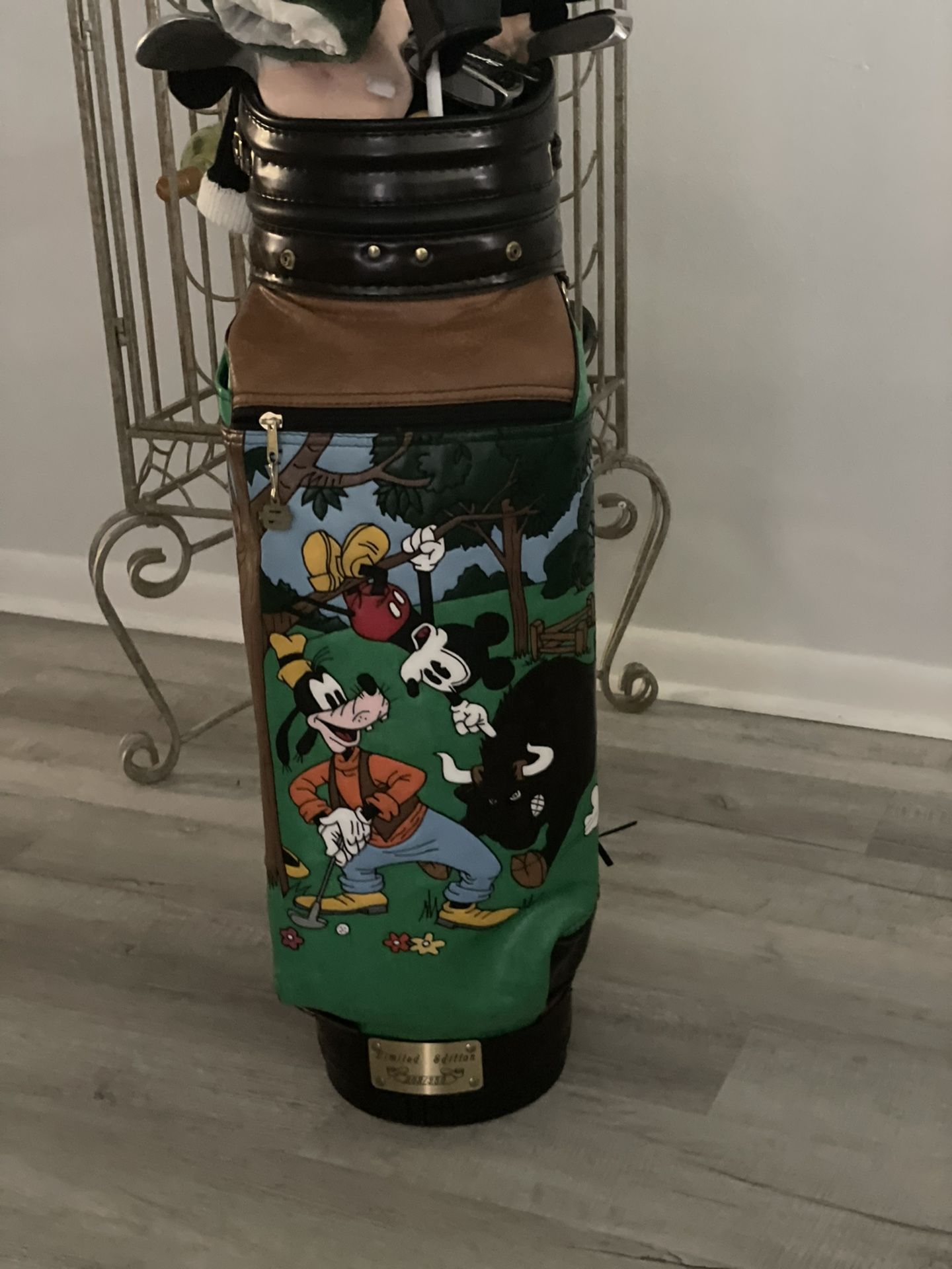 LIMITED EDITION Disney / Belding Golf Bag