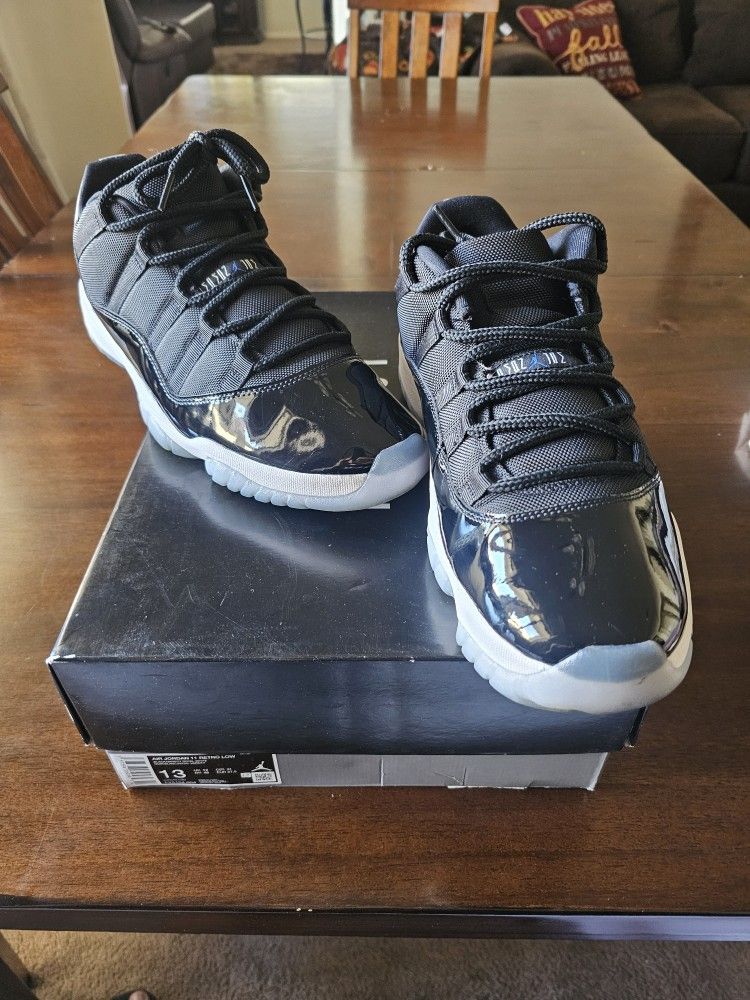 Air Jordan 11s Space Jam Lows Size 13 Mens