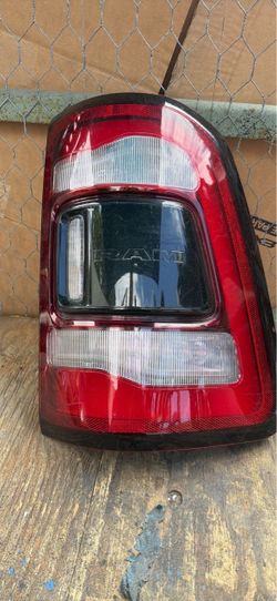 2019 2023 dodge ram 1500 taillight right side