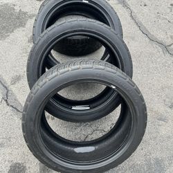 Set. Tires. 245. 45. 20.  Bf Godrich 