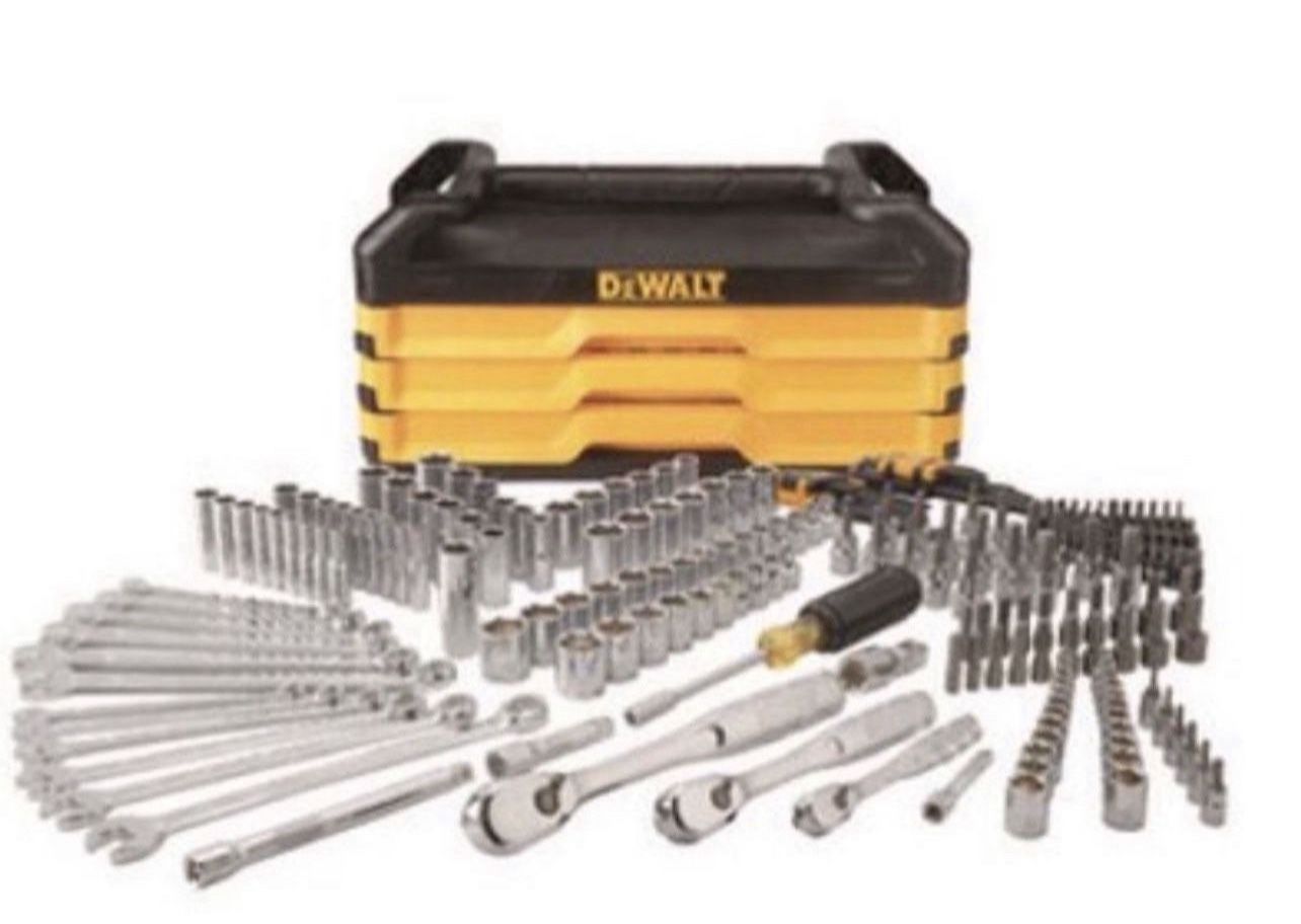 Dewalt Tool Kit With Box And 227 PCs New In Box