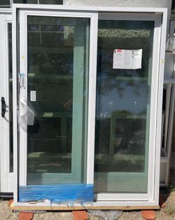 (1) Sliding door, double glass, 59.5 in (w) 79.5 in (tall) - NEW