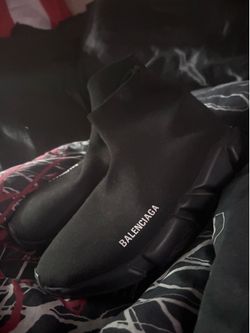Size 10-11 balenciaga yes they’re real!(not a scam)