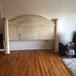 California Bernhardt King Size Bedframe