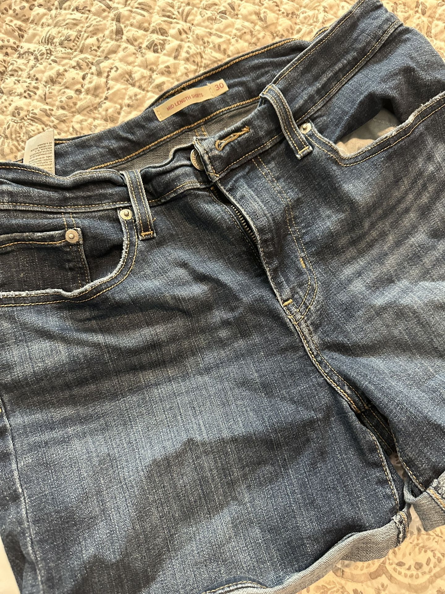 Women’s Levi’s Short