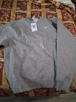 Brand new Nike Crew Sweatshirts