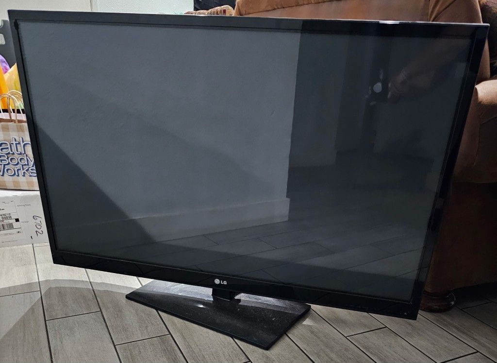 50 Inch LG Plasma TV 1080p