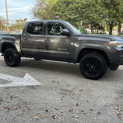 2019 Toyota Tacoma SR5