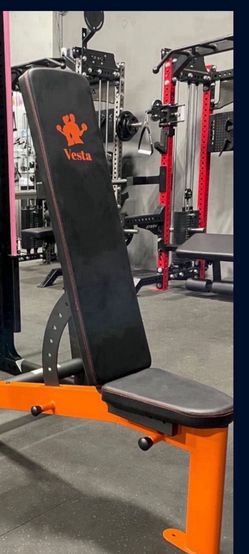 Half Rack With Adjustable Bench