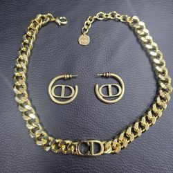 Necklace & Earrings Set