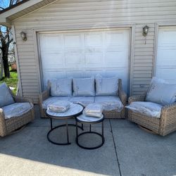 BRAND NEW outdoor patio wicker furniture set sofa couch with 2 swivel glider chairs ,tables & covers