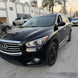 2014 Infiniti 