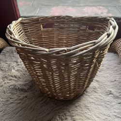 Retro Bike Basket Wicker Woven Bicycle Front Basket Handlebar Storage Basket