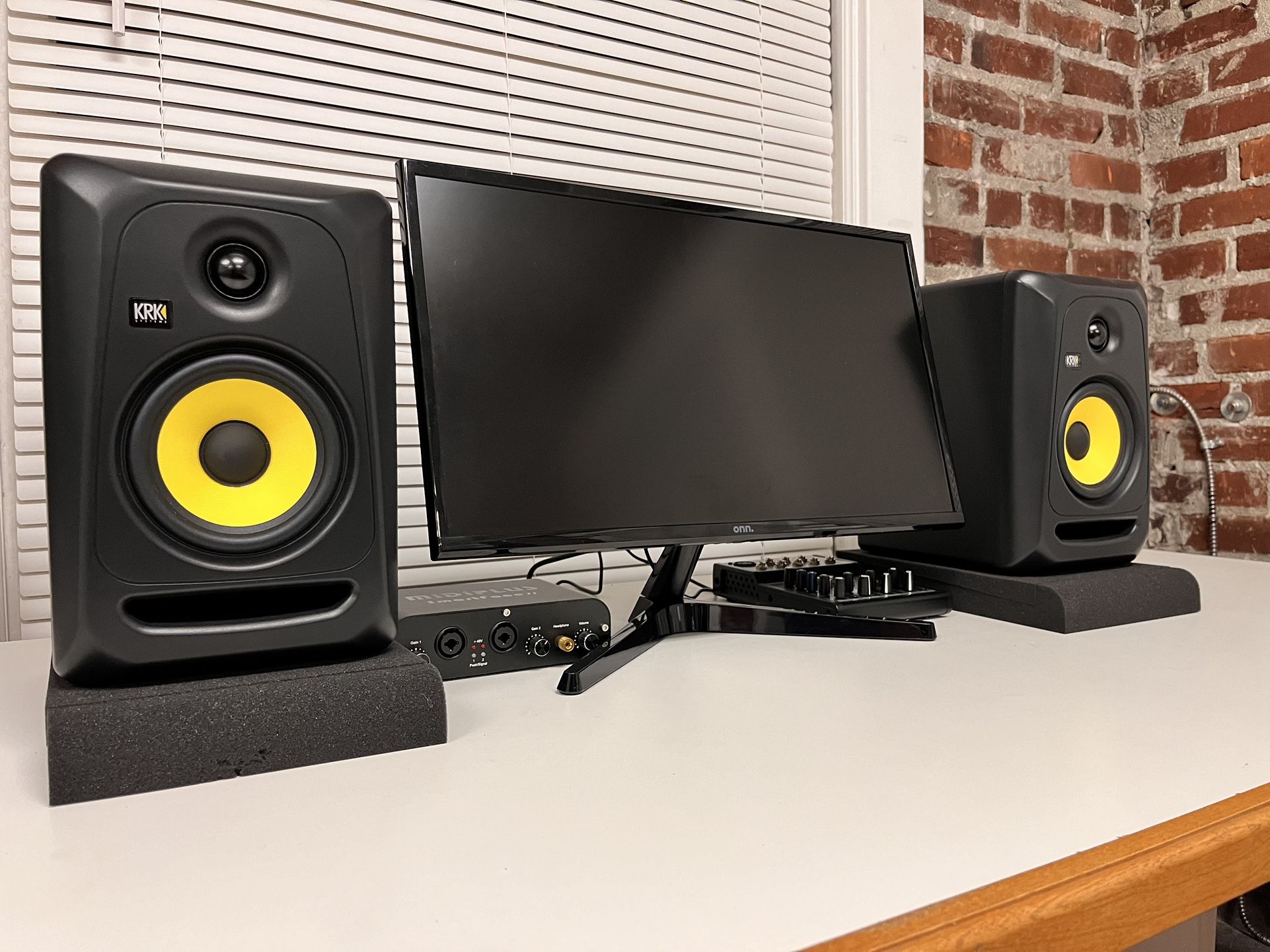 KRK5 Music Monitors Pair