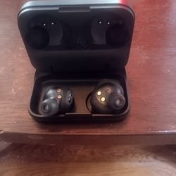 Jabra Earbuds In Good Condition
