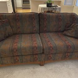 Basset Couch 