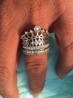 Crown rings size 6,7,8,9