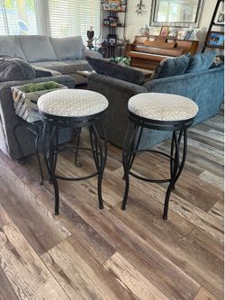 Kitchen bar stools