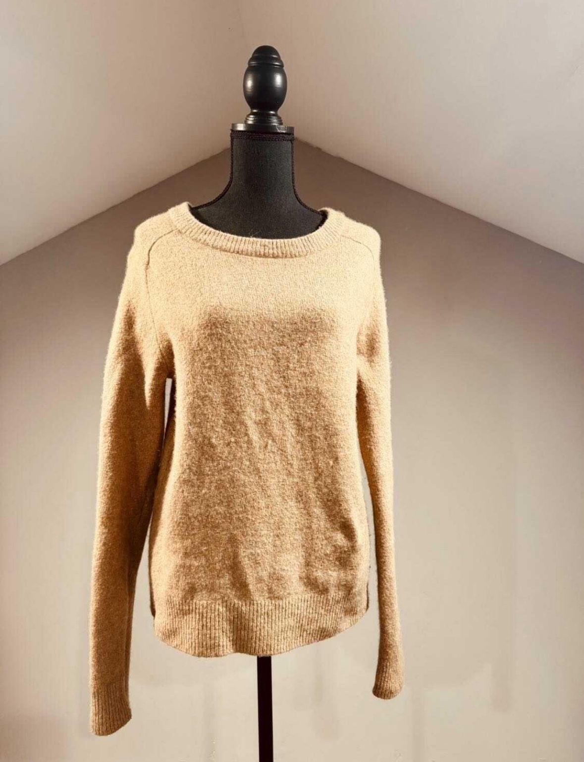 Small Beige Sweater