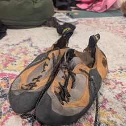 La Sportiva Climbing Shoes Size 10
