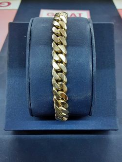 Cuban Link Bracelet - Yellow Gold 10k (.417) 56.1 grams 8 inch