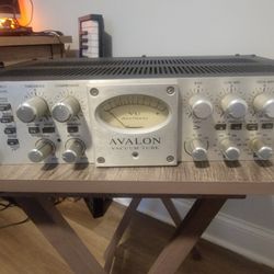 Avalon 737 