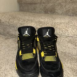 Jordan 4 Thunders Black And Yellow Size 12 Men’s  