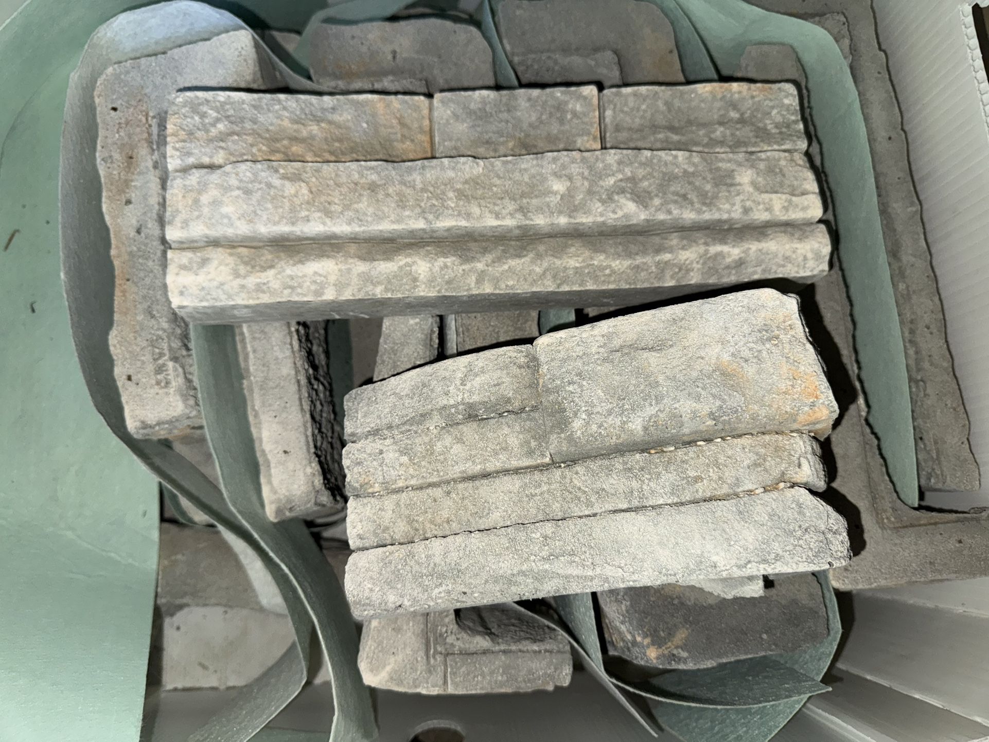 Cultured Stone Box Of Corners
