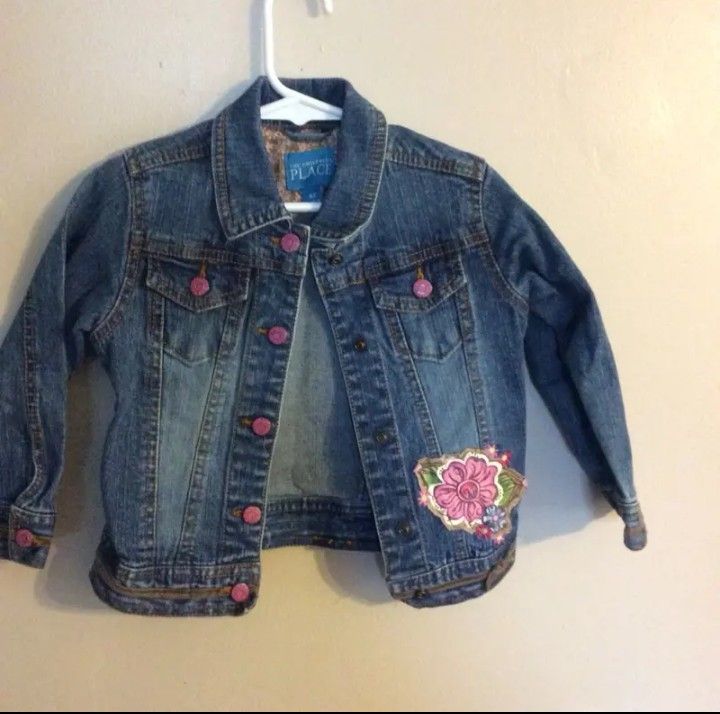 TODDLERS JEAN JACKET....... CHECK OUT MY PAGE FOR MORE ITEMS