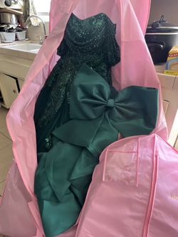 moda 2000 emerald green dress for Sale in Covina, CA - OfferUp