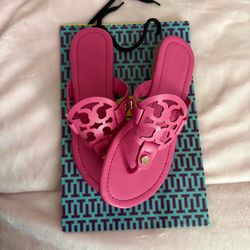 Woman sandals