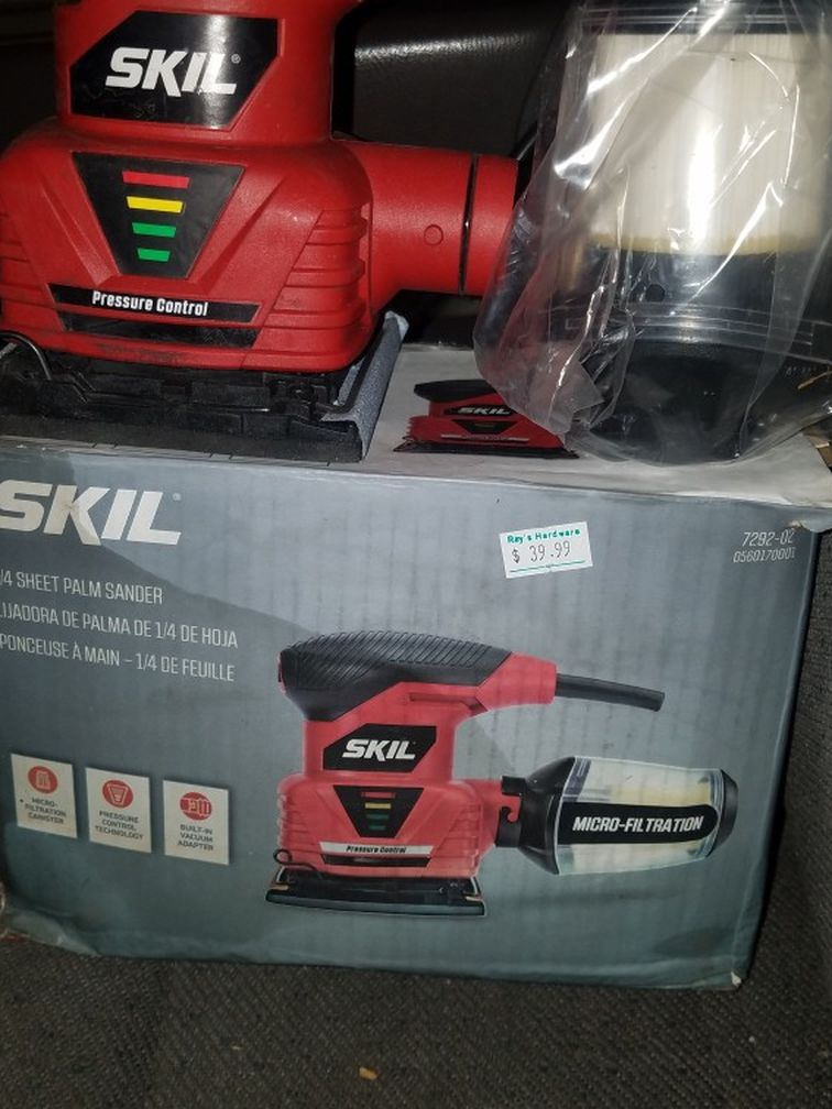 SKIL Palm Sander - New