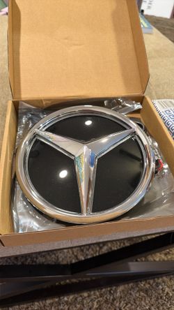 Mercedes Benz grill light led