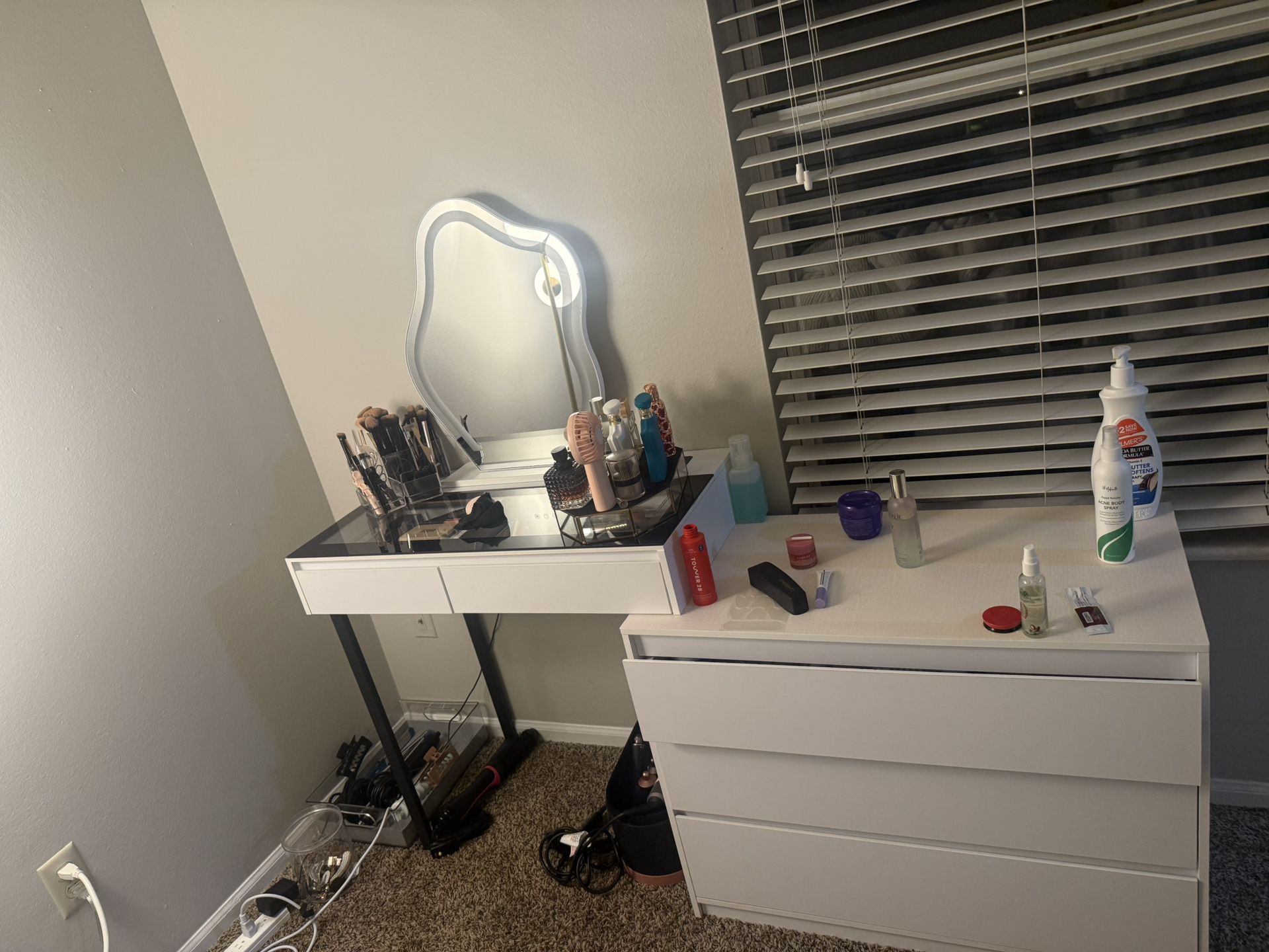 Make Up Vanity