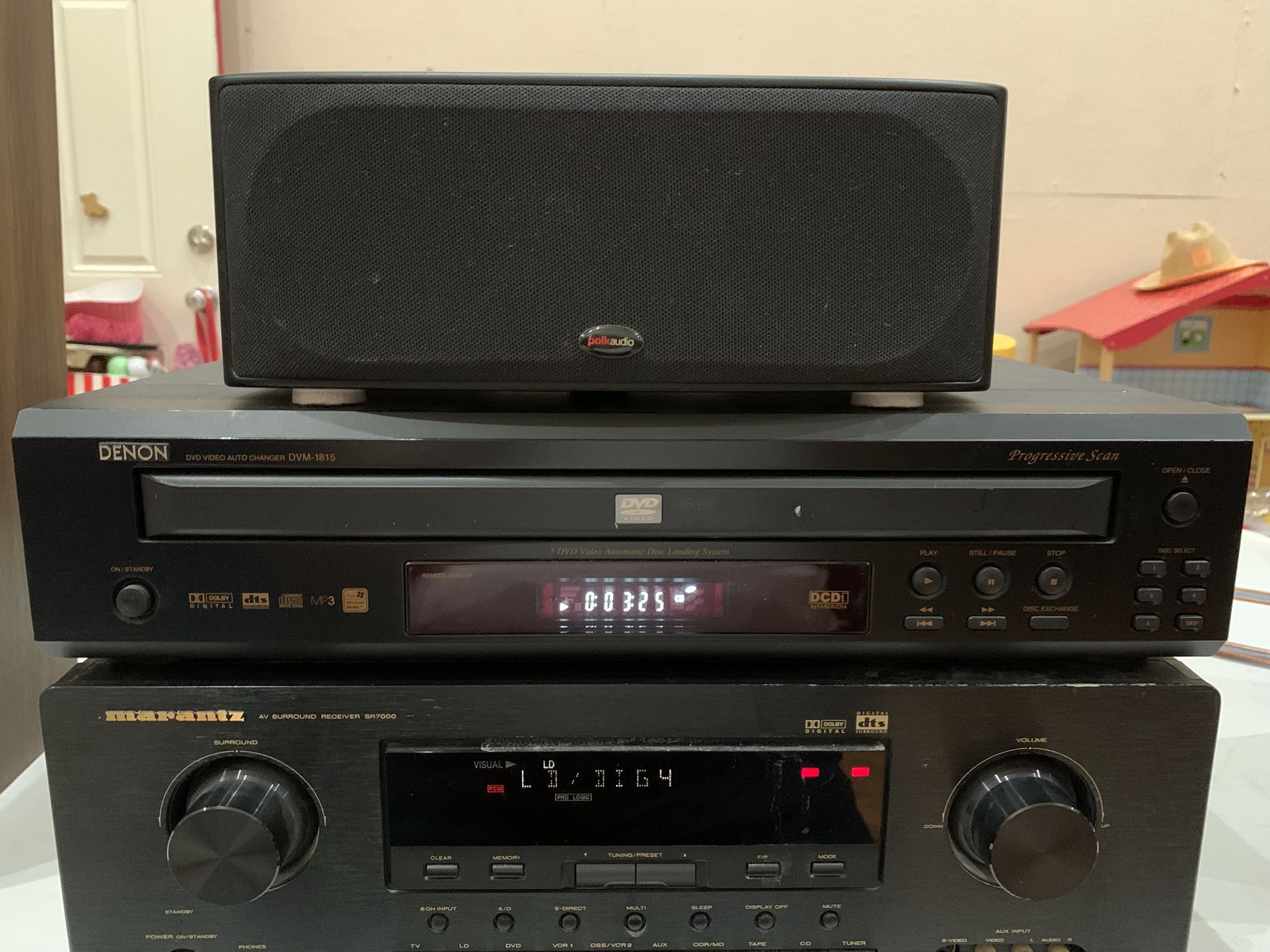 DENON 5-CD PLAYER (DVM-1815)