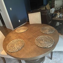 Round Dining Table With 4 Chairs