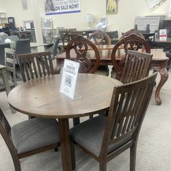 Dinking Table 