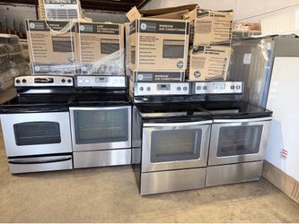 Electric stove GE / FRIGIDAIRE / WHIRLPOOL used good condition 60 days warranty