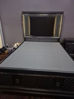 ✨ Modern Glam Queen Bedroom Set – 3 Piece Set ✨