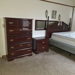 Mahogany Queen Bed Room Set 