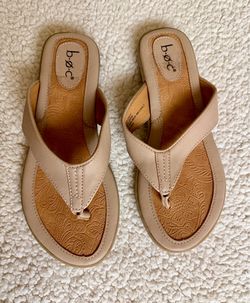 Women’s  b•o•c  Sandals Size 7M