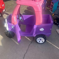 Toddler Girl Car 