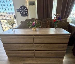 Dresser Drawers Works Well