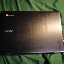 ACER CHROMEBOOK LAPTOP TABLET WITH NEW 1TB SD CARD 