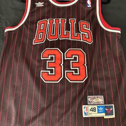 Scottie Pippen Bulls Jersey 