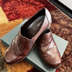 Clarks Women’s Shoes 