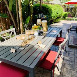 Living Spaces Martinique Alluminum Outdoor Dining Set